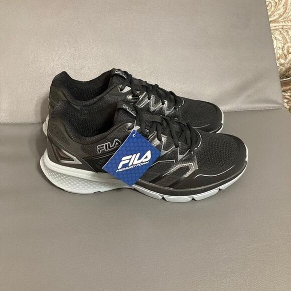 Fila Men's Black and Grey Trainers - Picture 2 of 7